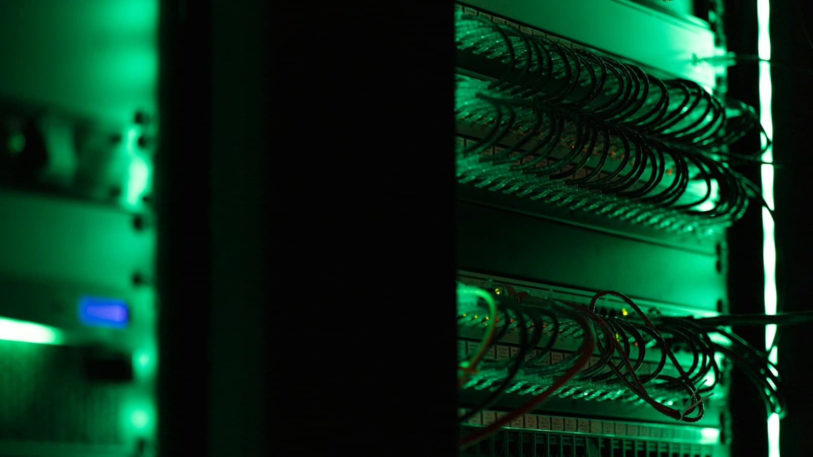 Computer server equipment